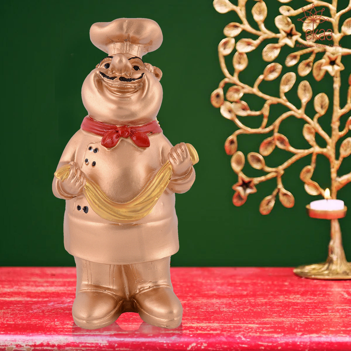 Golden Chef Figurine Holding Scarf – Luxury Kitchen Decor Showpiece