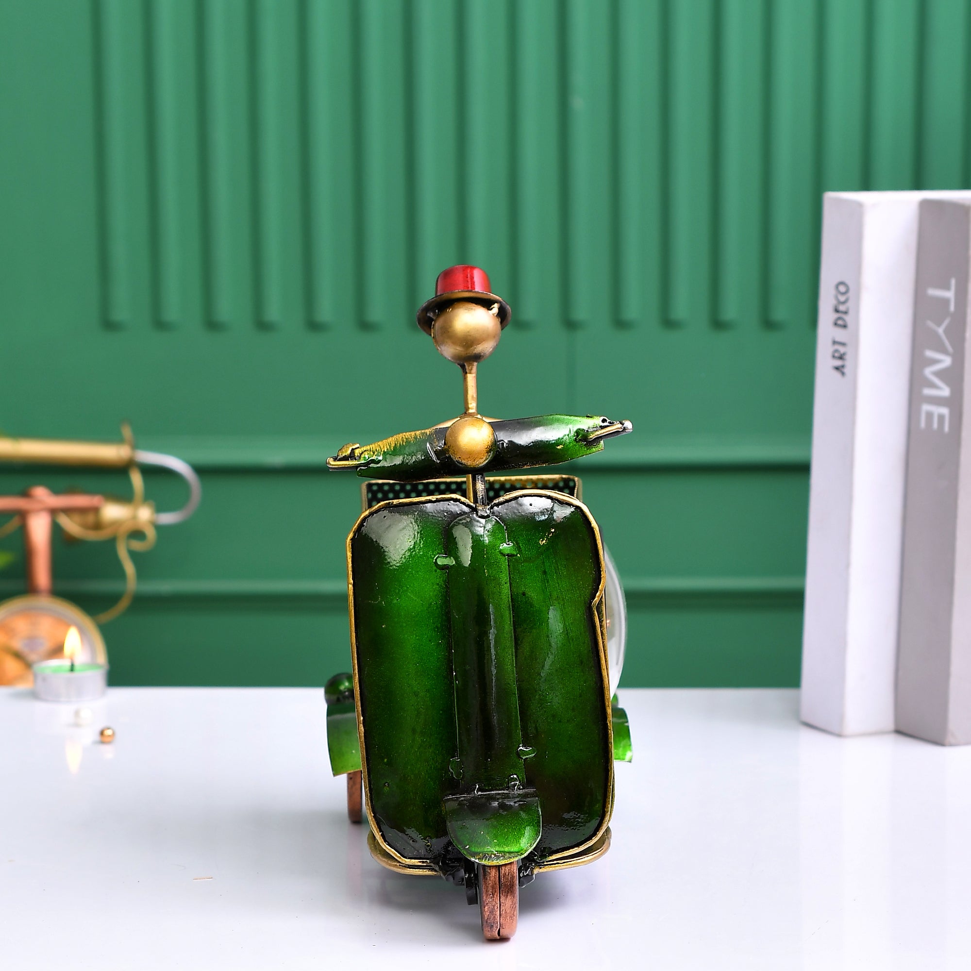 Green Wheels Pen Stand with Clock