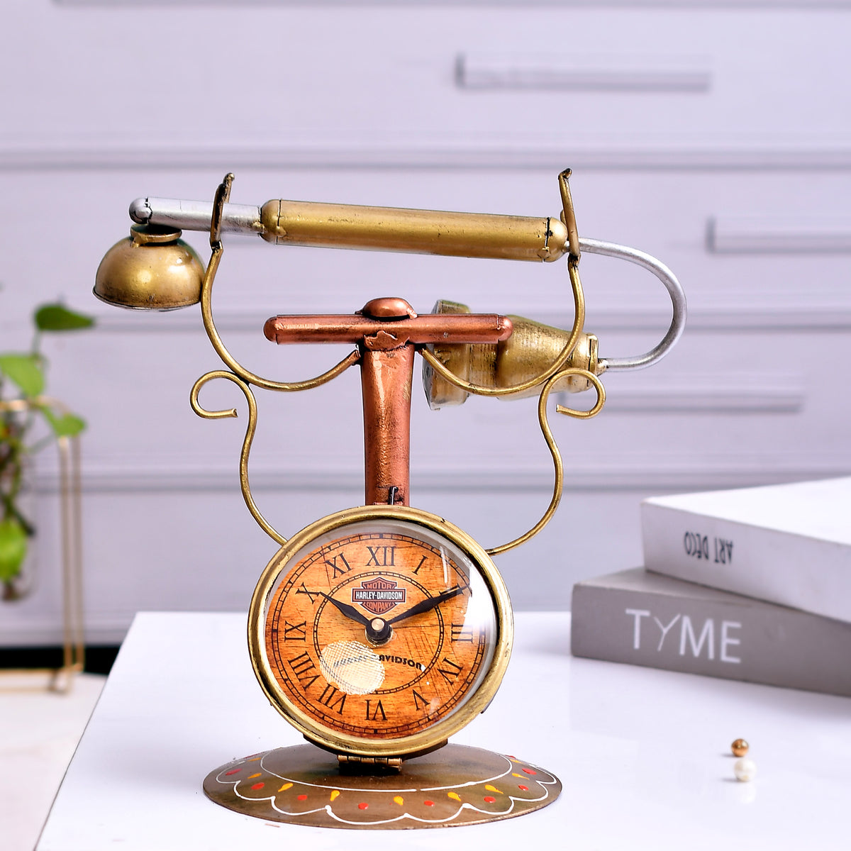 Old-School Dial Clock