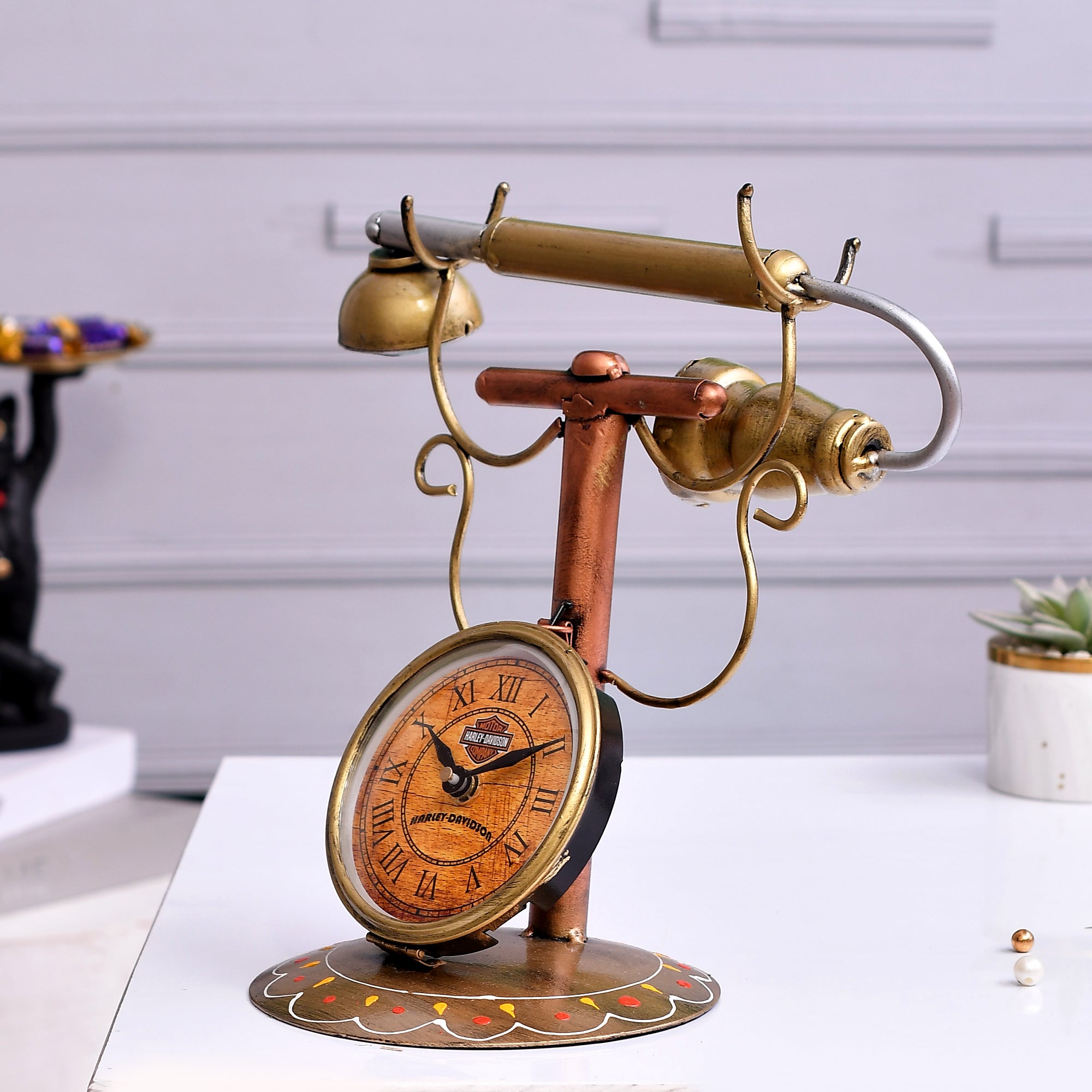 Old-School Dial Clock